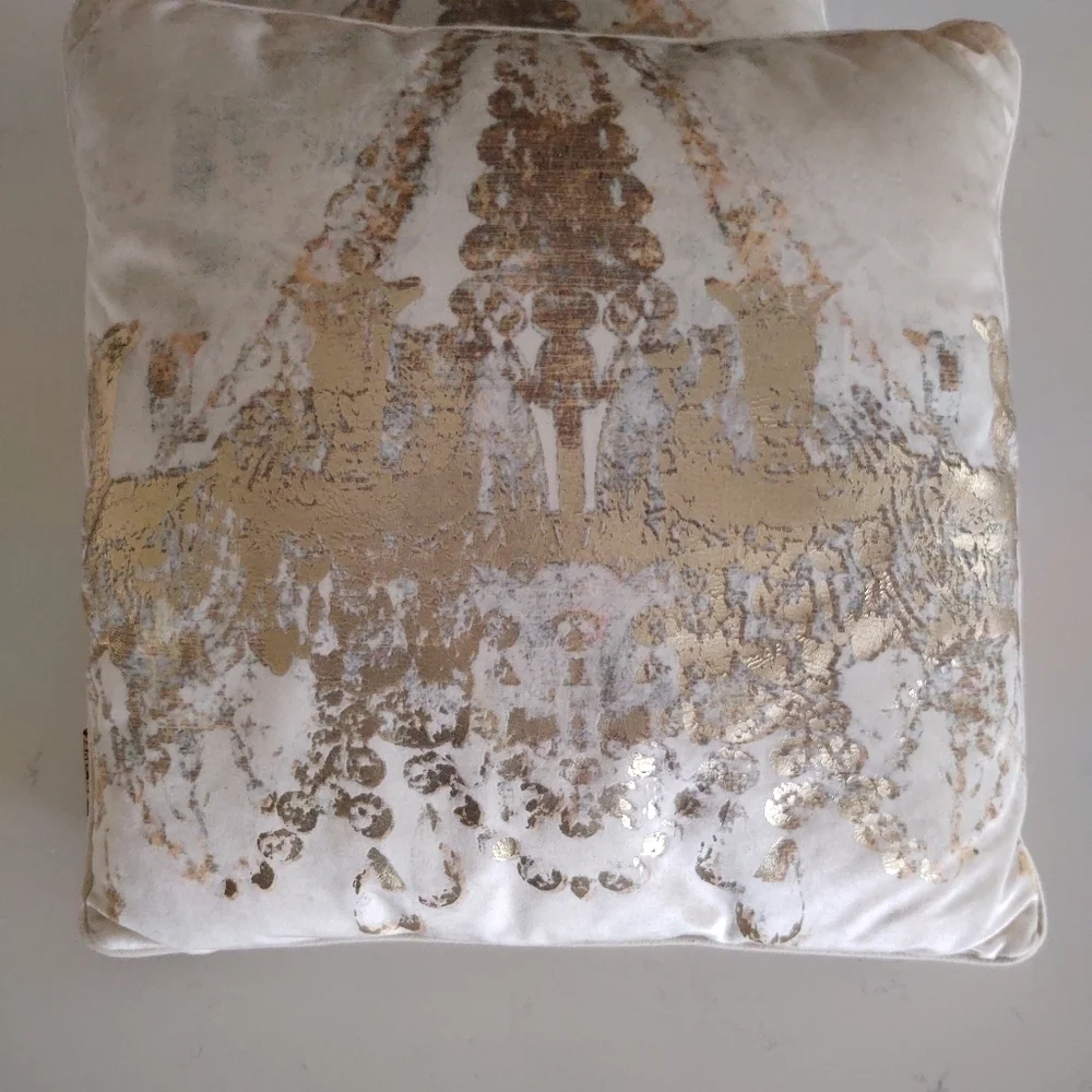 OLIVER Gal White Gold Diamonds Throw Pillows